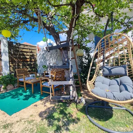 Two Bedroom Apartmant Marijano With Garden *