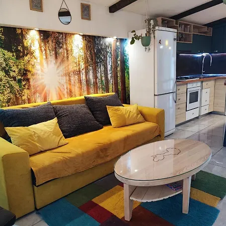 Apartment Two Bedroom Apartmant Marijano With Garden